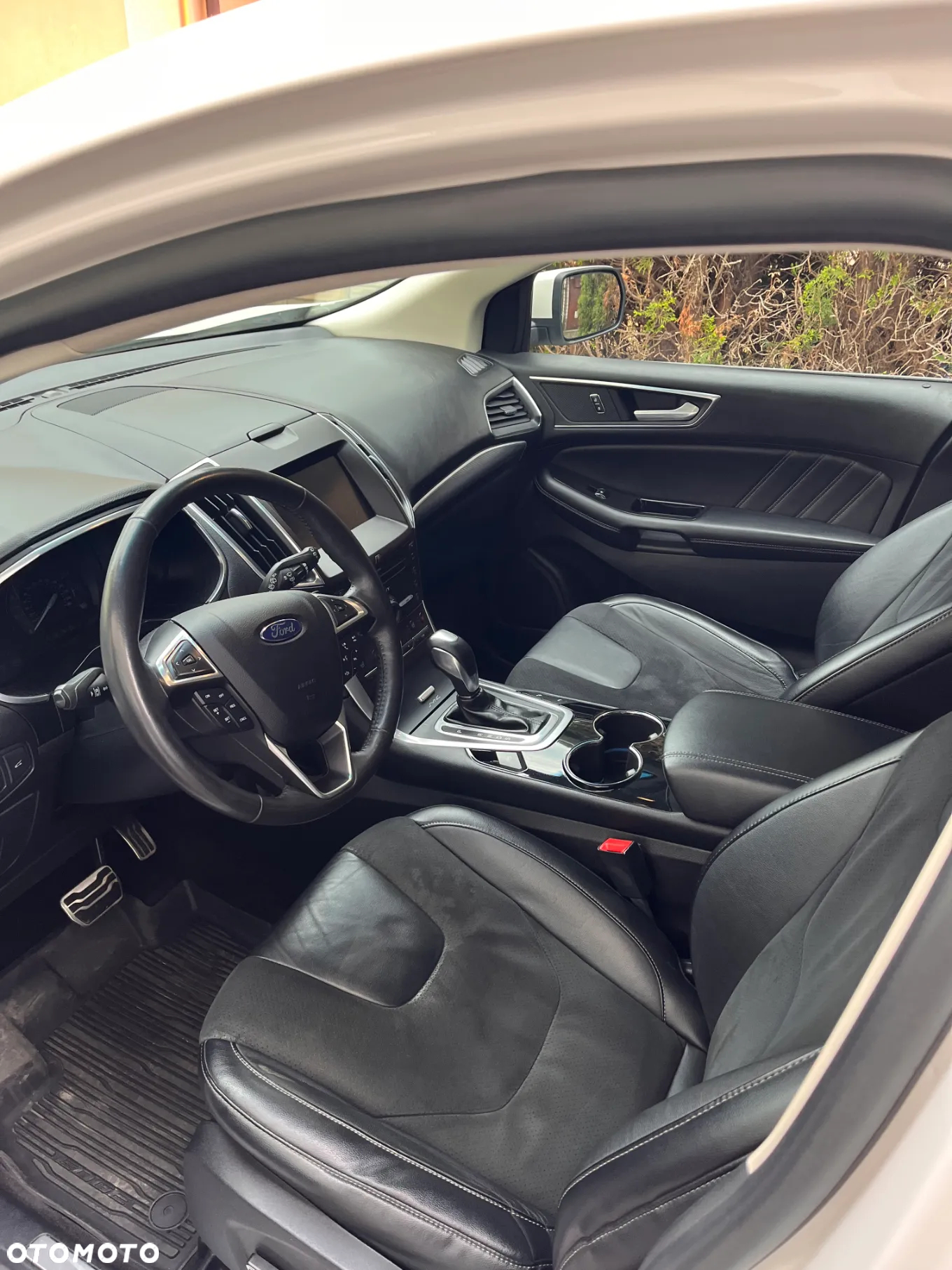 Ford Edge - 13