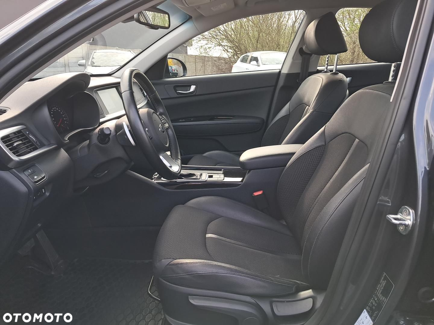 Kia Optima 1.6 T-GDI L DCT - 14