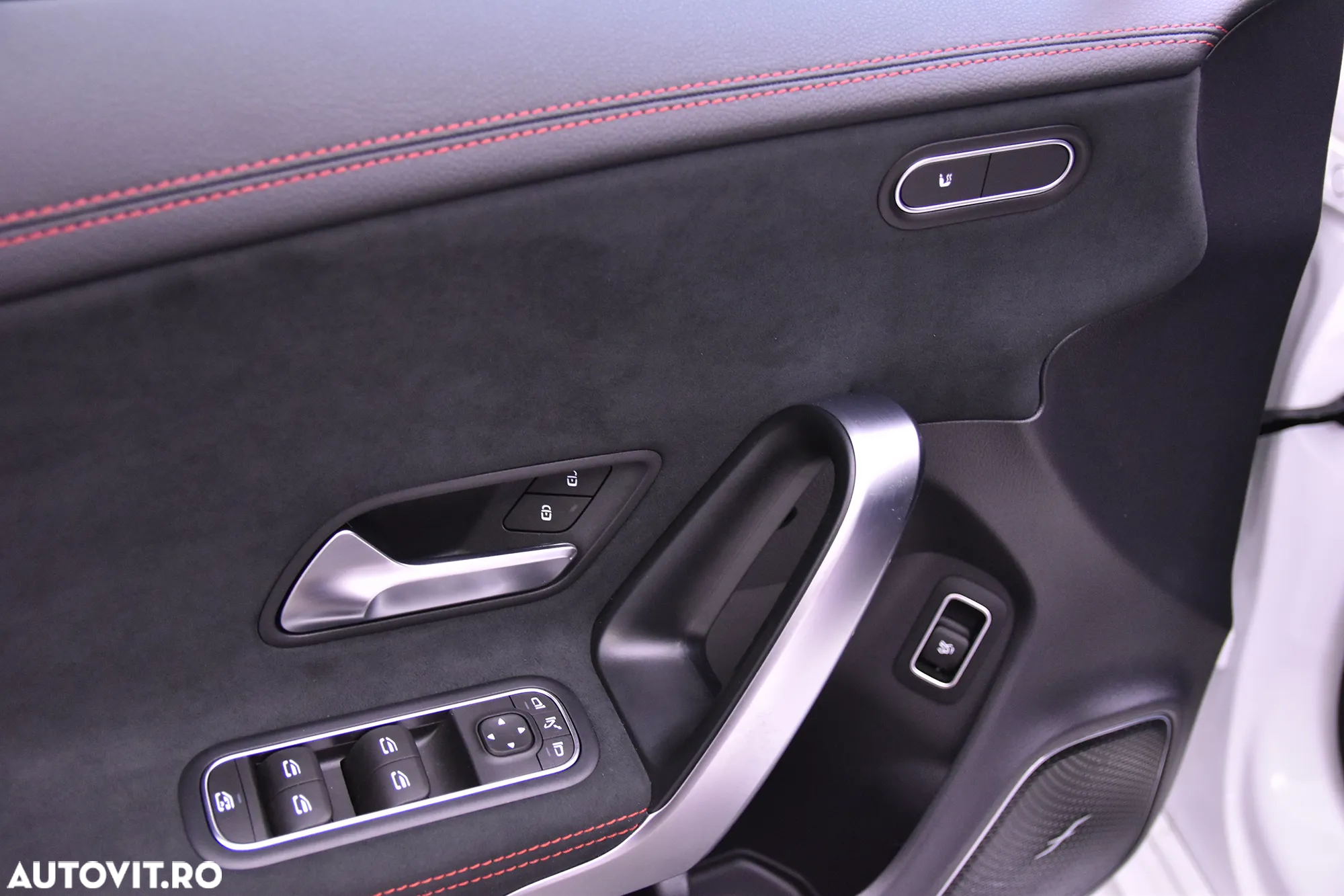 Mercedes-Benz CLA 200 7G-DCT AMG Line - 14