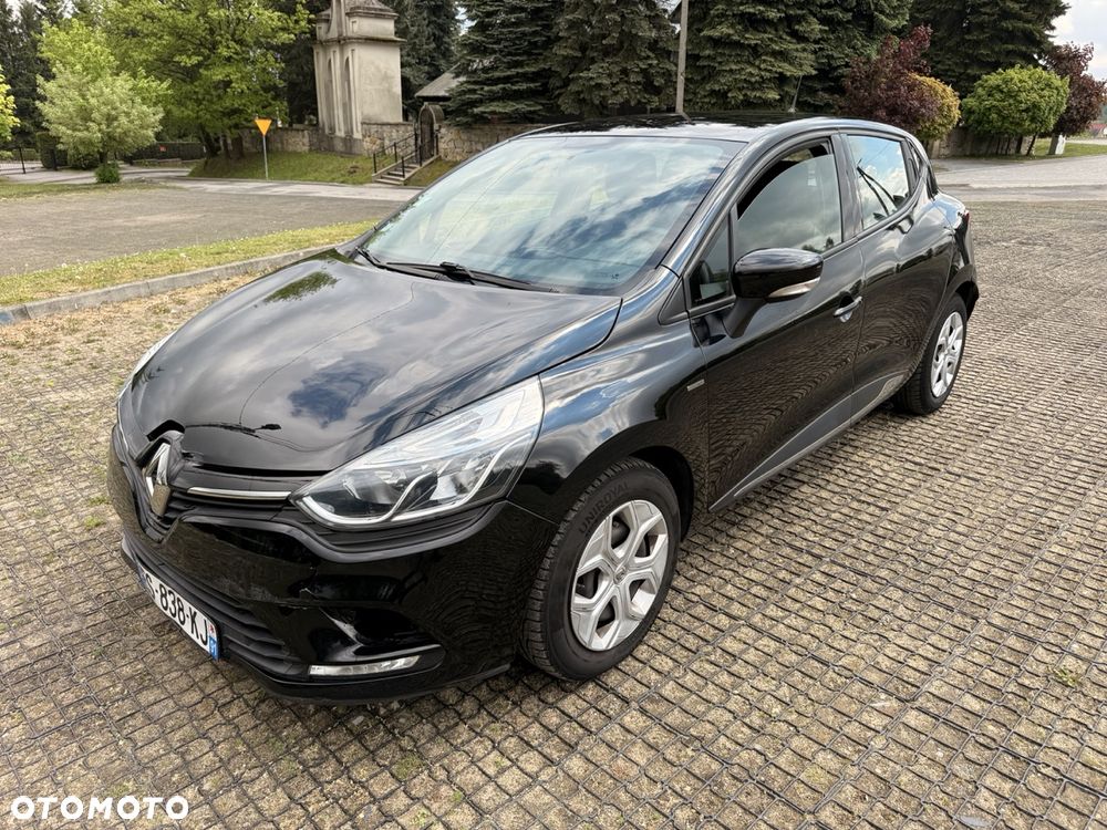 Renault Clio - 1