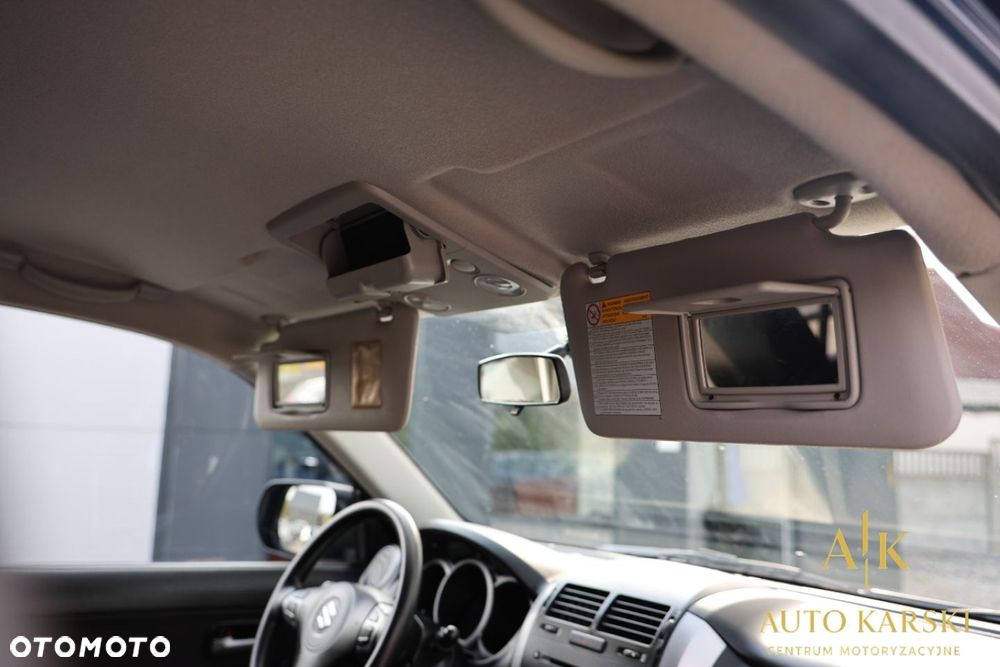 Suzuki Grand Vitara - 33