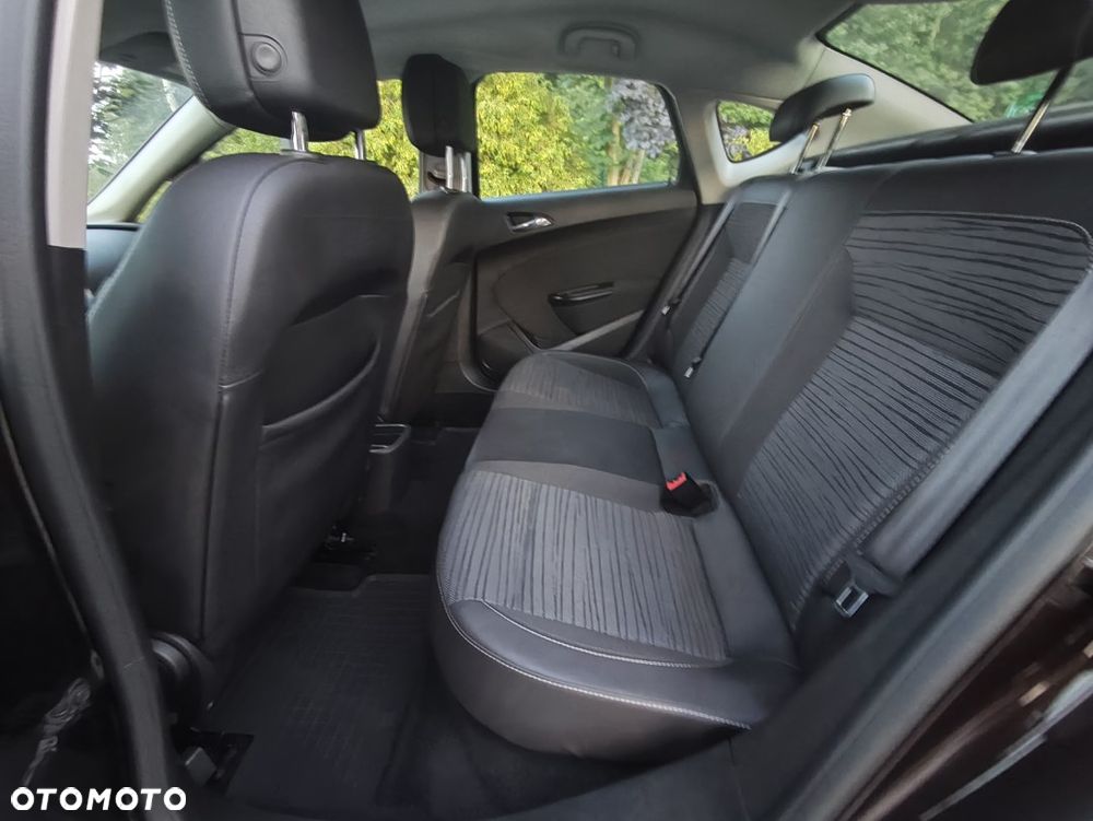 Opel Astra - 11