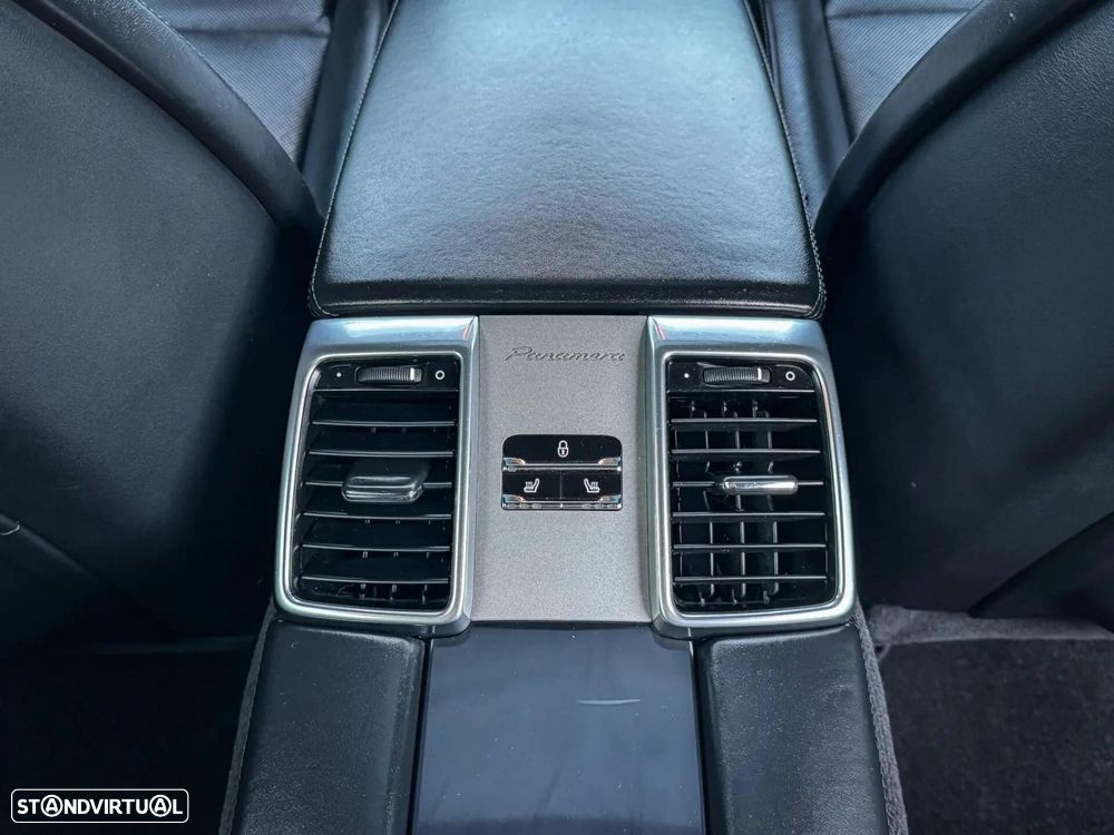 Porsche Panamera 3.0 V6 - 29