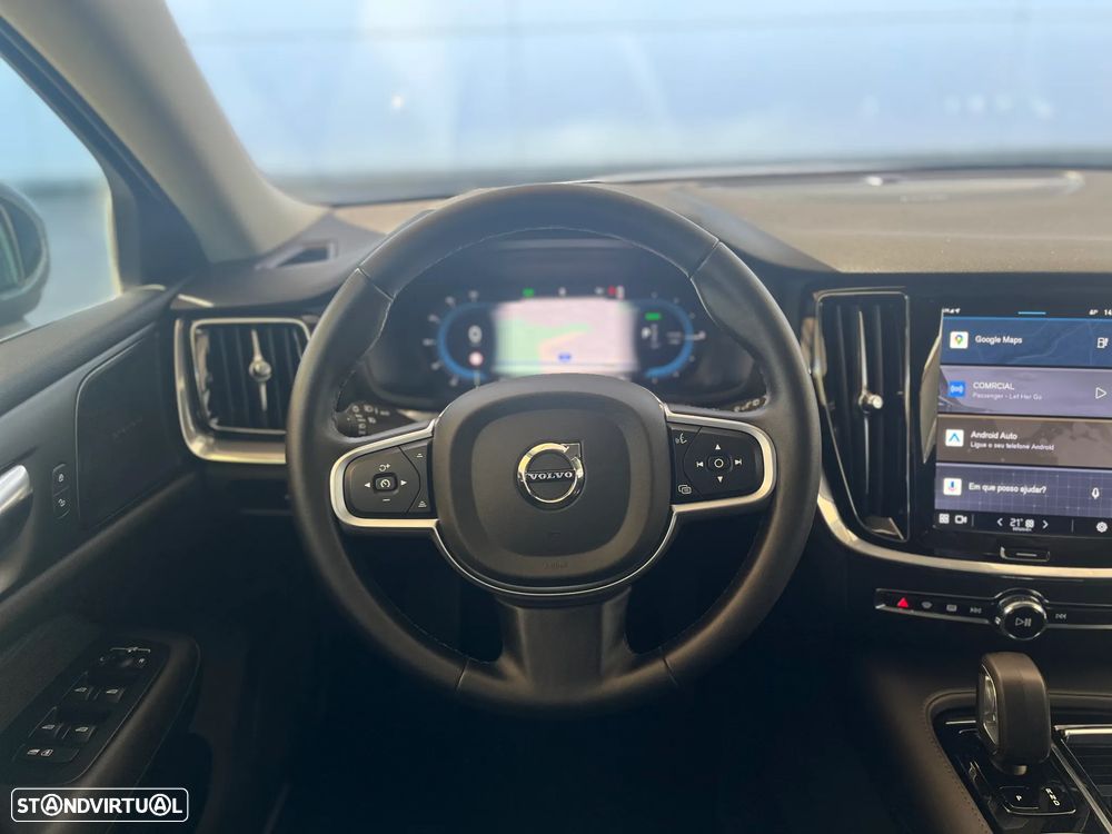 Volvo XC 60 2.0 T6 PHEV Core AWD - 25