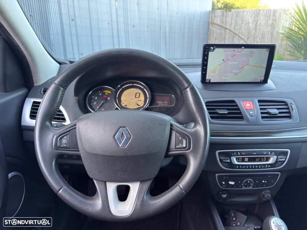 Renault Mégane Sport Tourer 1.5 dCi Dynamique S CO2 Champion — fotografia 9