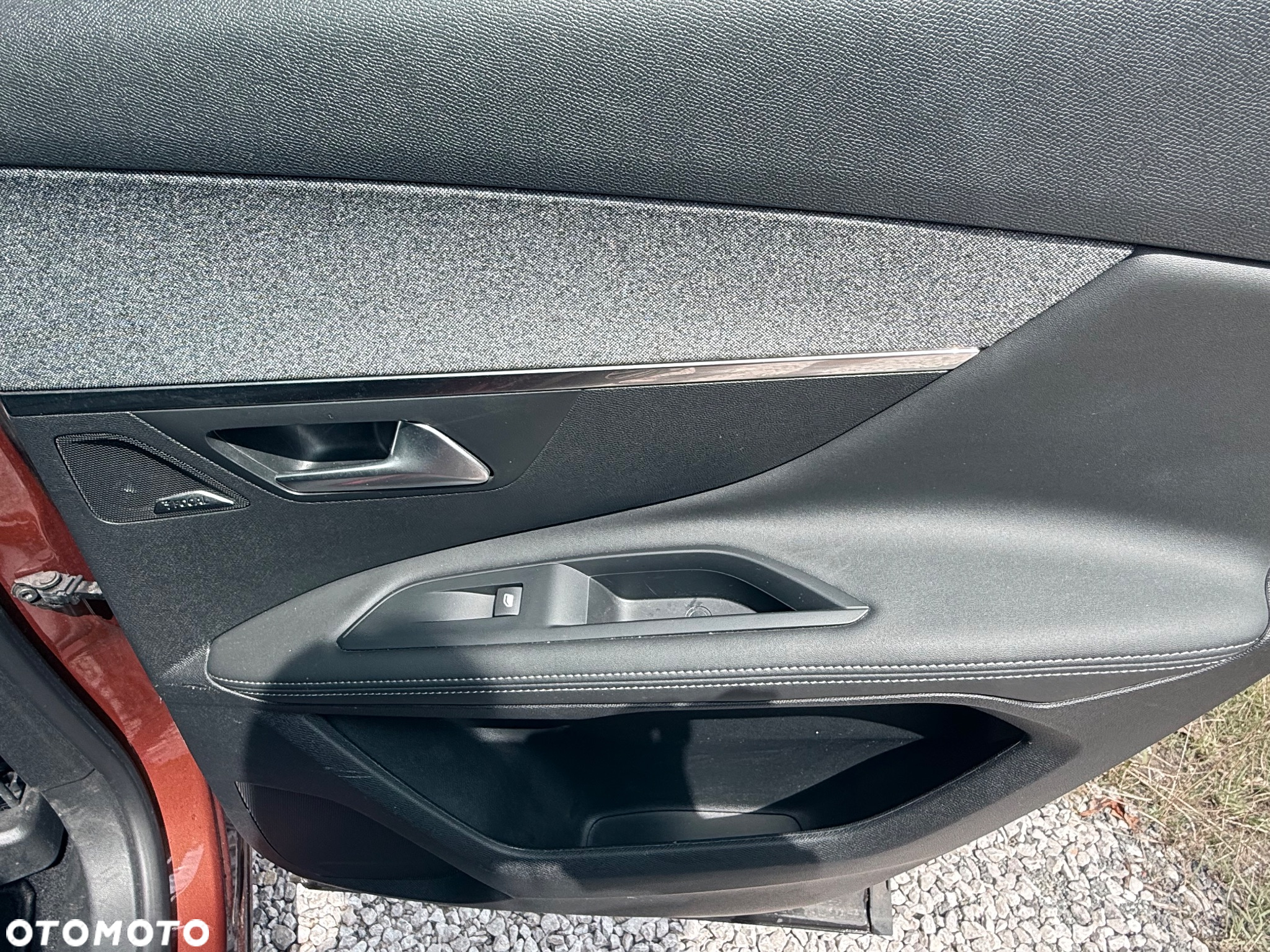 Peugeot 3008 1.2 PureTech Allure Pack S&S EAT8 - 25