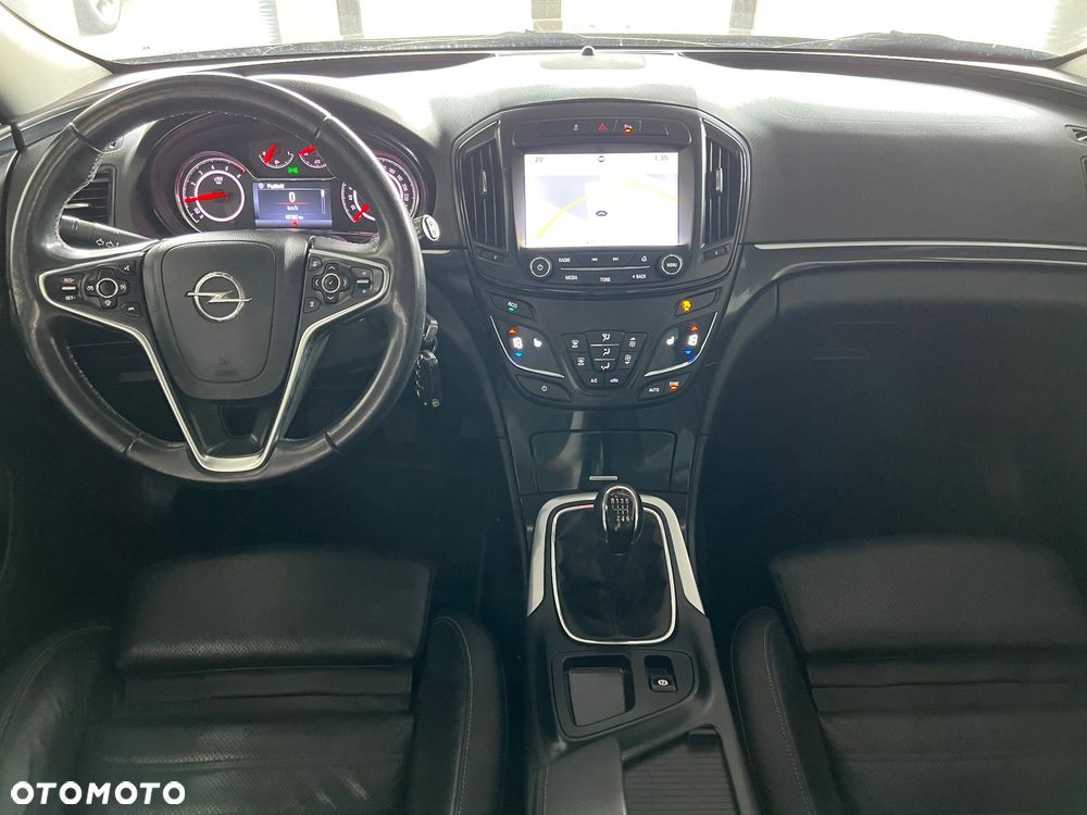 Opel Insignia - 22