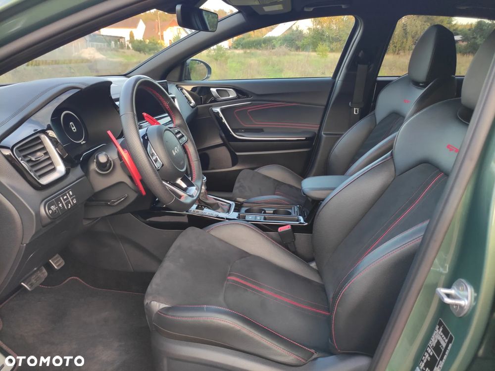 Kia ProCeed 1.6 T-GDI GT DCT - 18