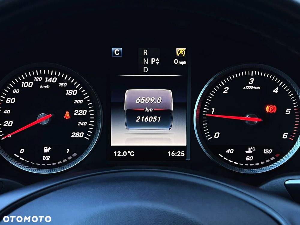 Mercedes-Benz Klasa C 200 (BlueTEC) d T 7G-TRONIC - 27