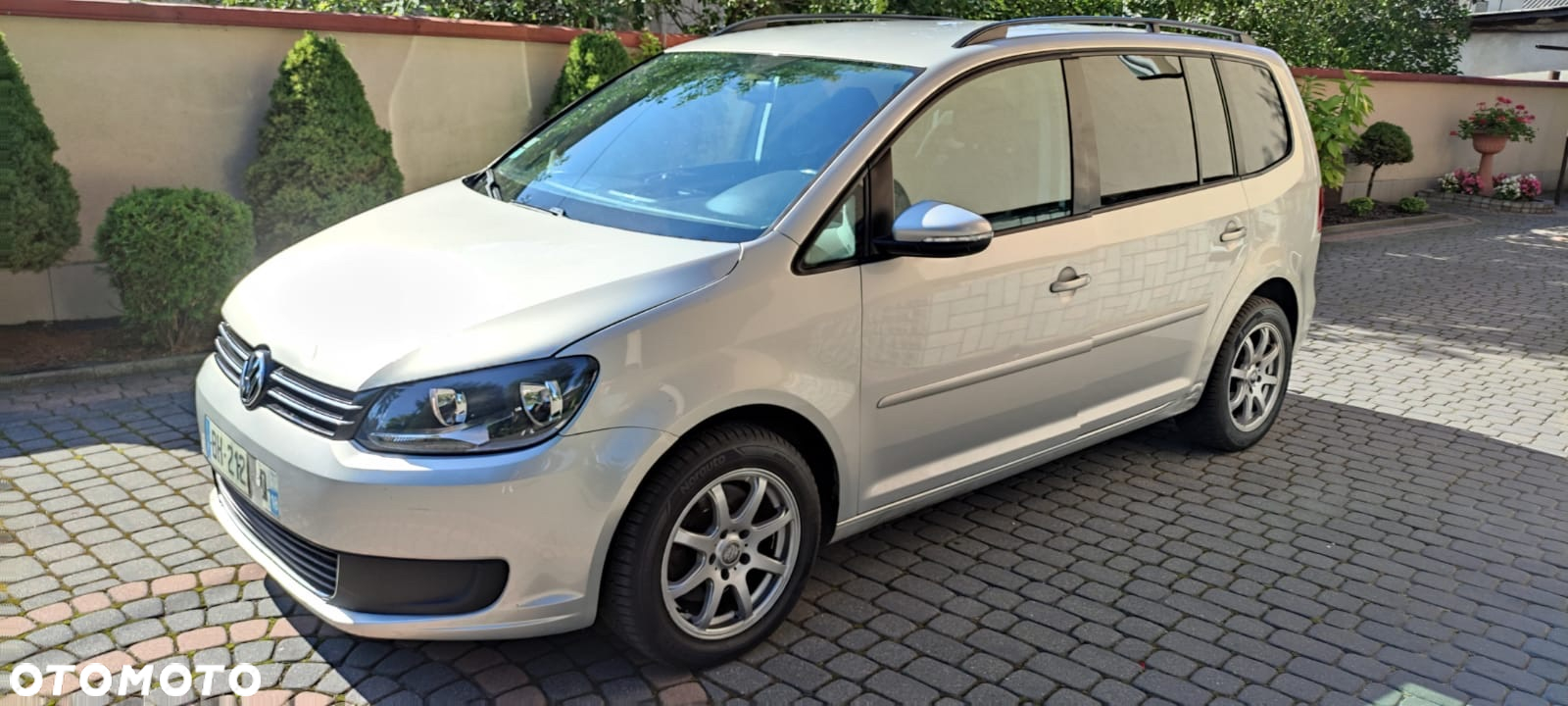 Volkswagen Touran - 24