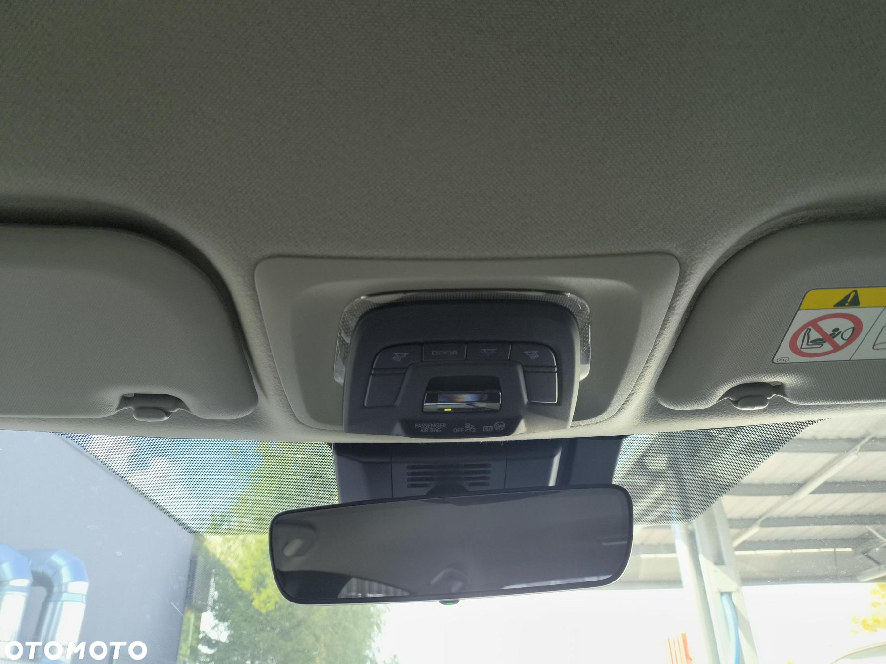 Toyota Corolla 1.8 Hybrid Style - 28