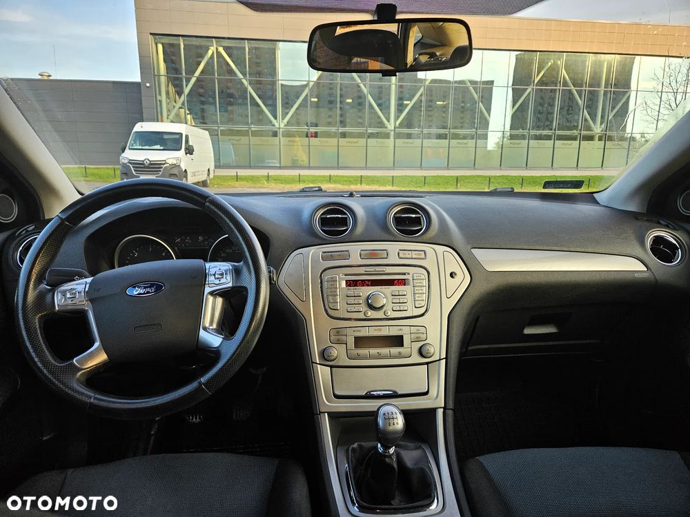 Ford Mondeo 1.8 TDCi Ambiente - 8