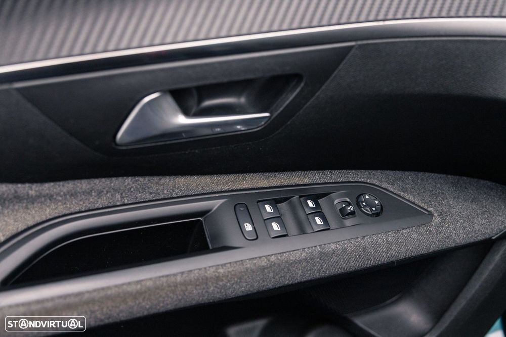 Peugeot 5008 1.6 BlueHDi Allure EAT6 - 39