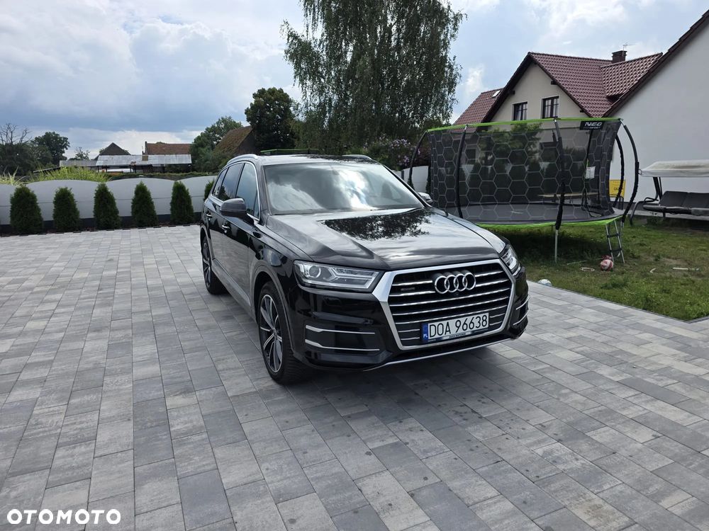 Audi Q7 - 1