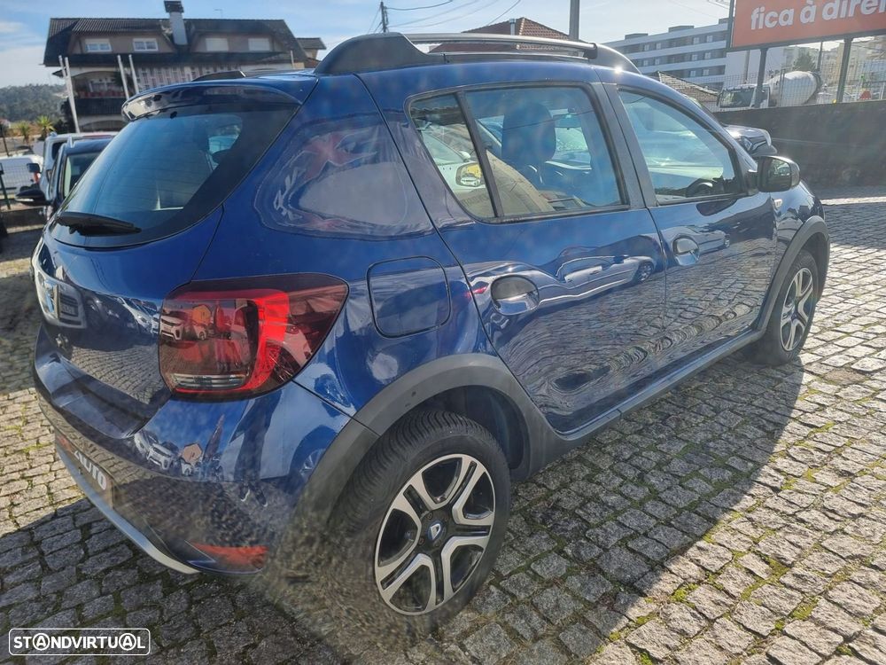 Dacia Sandero - 4