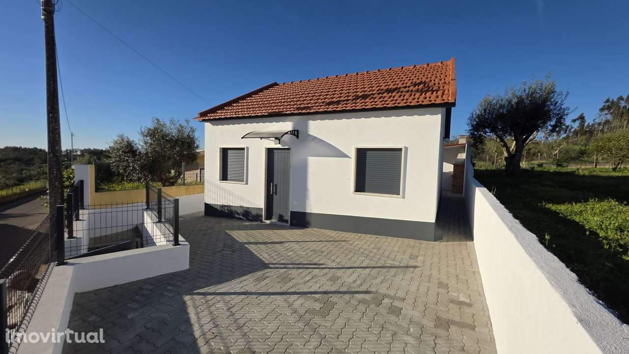 Moradia T2 Pronta a Estrear com bonita vista para o Pôr do Sol - Grande imagem: 3/51