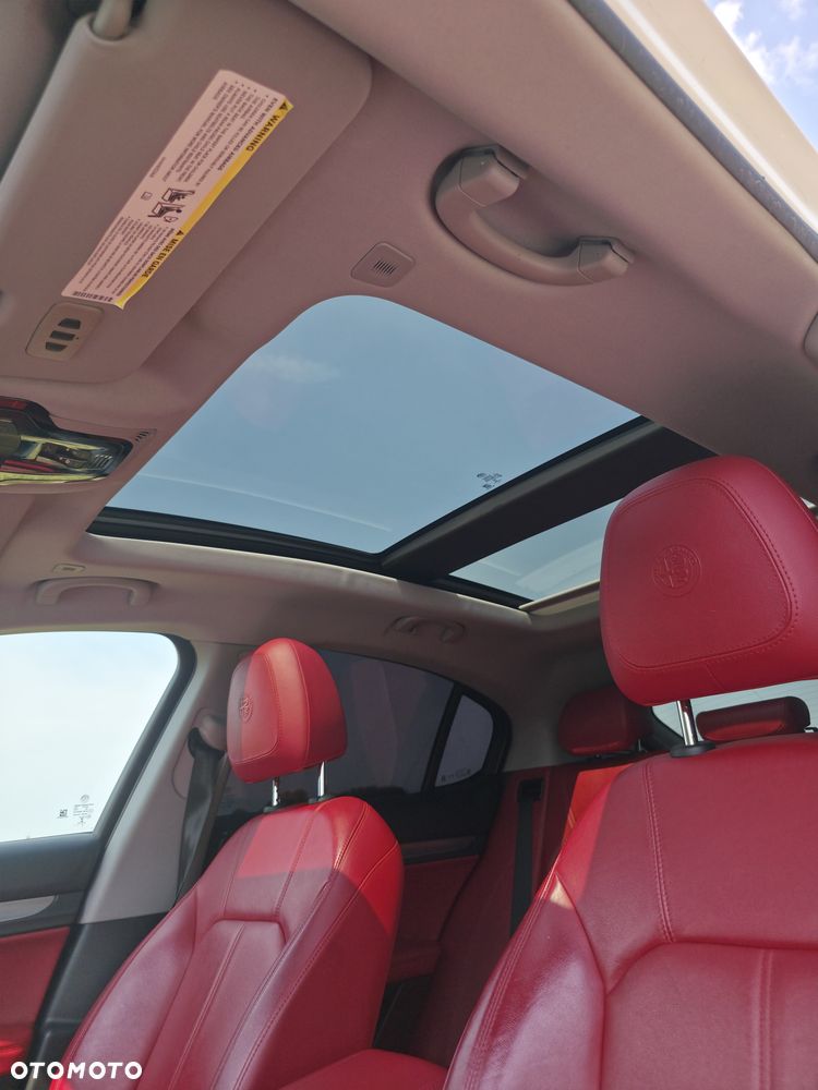 Alfa Romeo Stelvio - 7