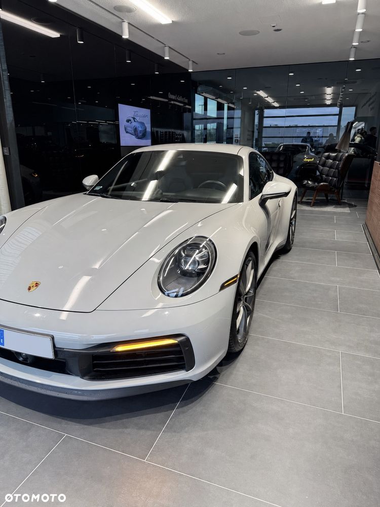 Porsche 911 Carrera 4S - 6