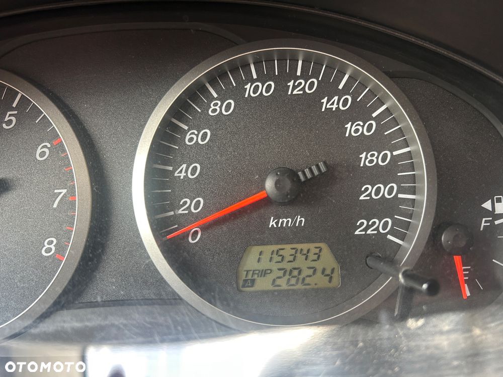 Mazda 2 - 6