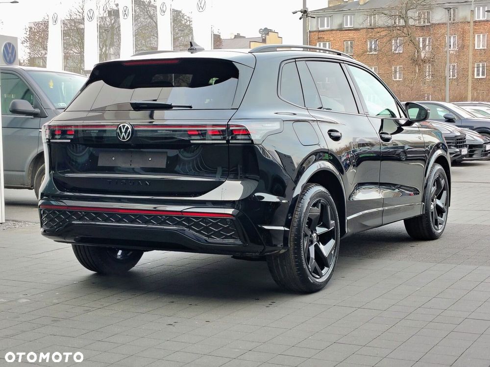 Volkswagen Tiguan - 8