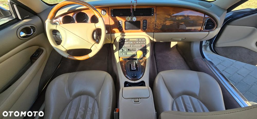 Jaguar XK8 4.0 - 39