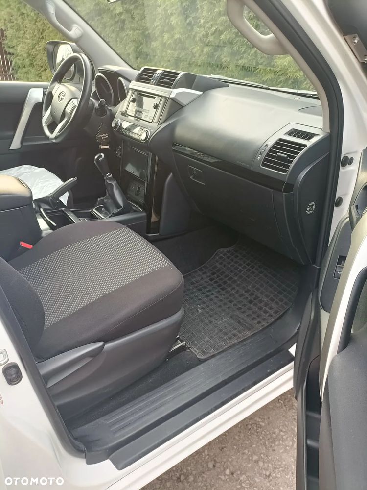 Toyota Land Cruiser 3.0 D-4D - 3