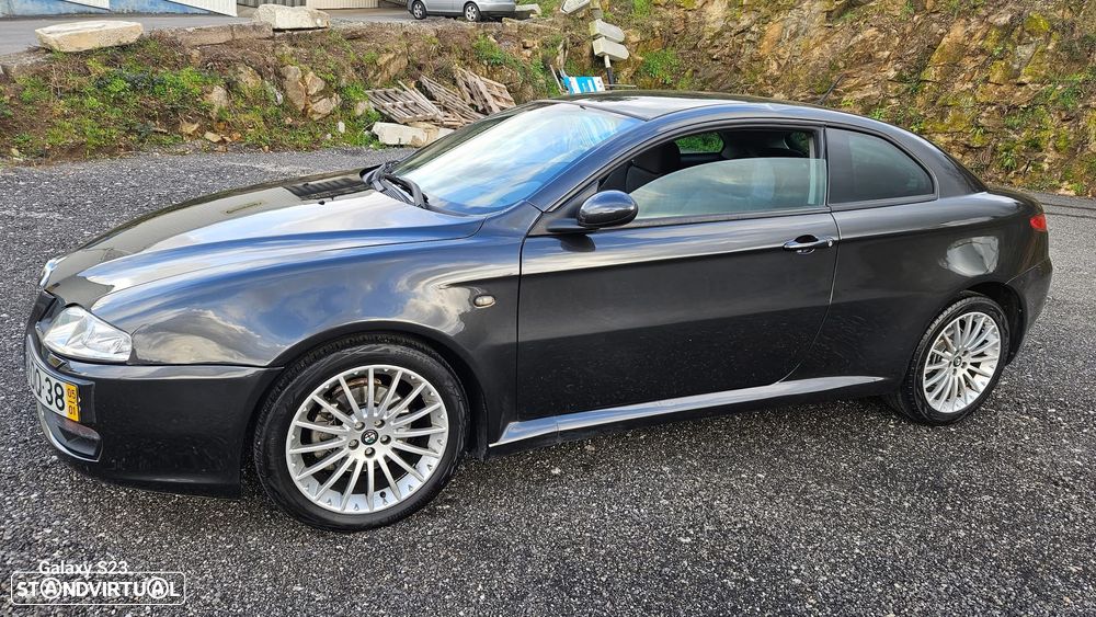 Alfa Romeo GT 1.9 JTD M-JET Distinctive - 1