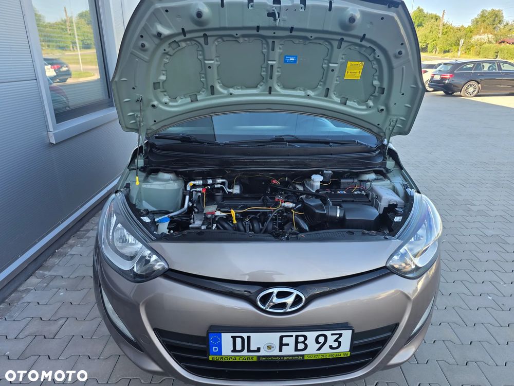 Hyundai i20 1.2 Select - 18