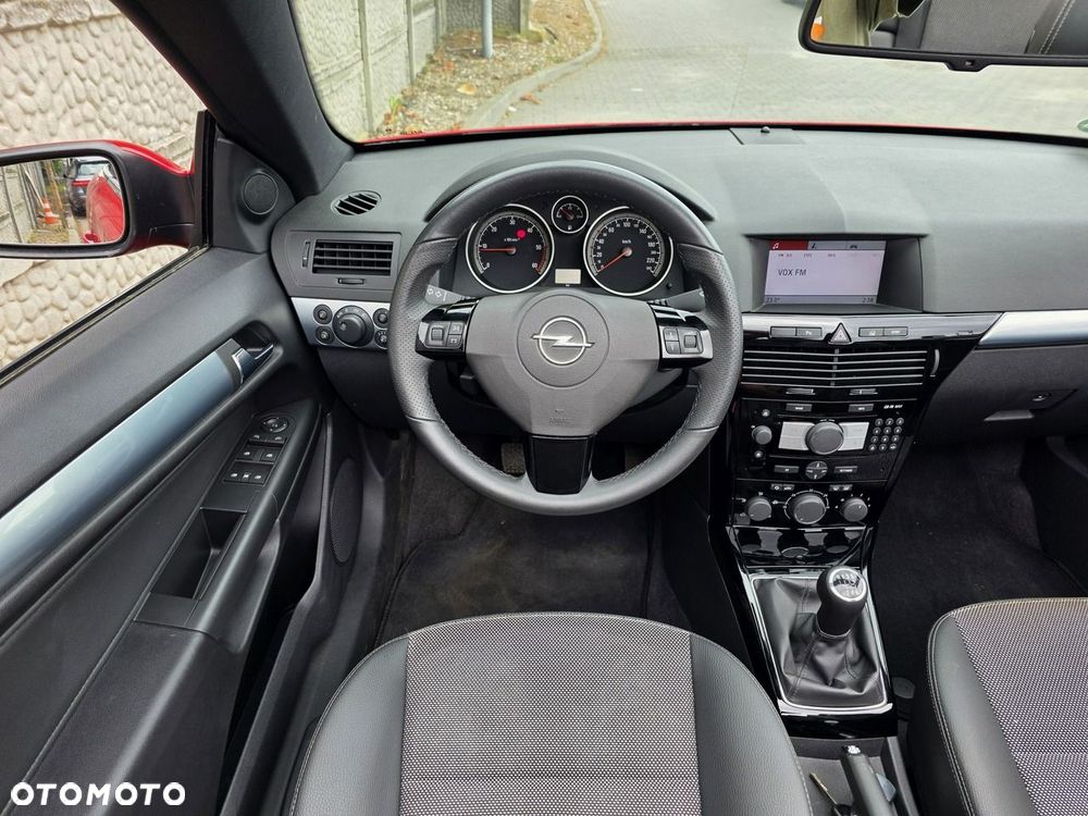 Opel Astra 1.9 CDTI Cosmo - 18