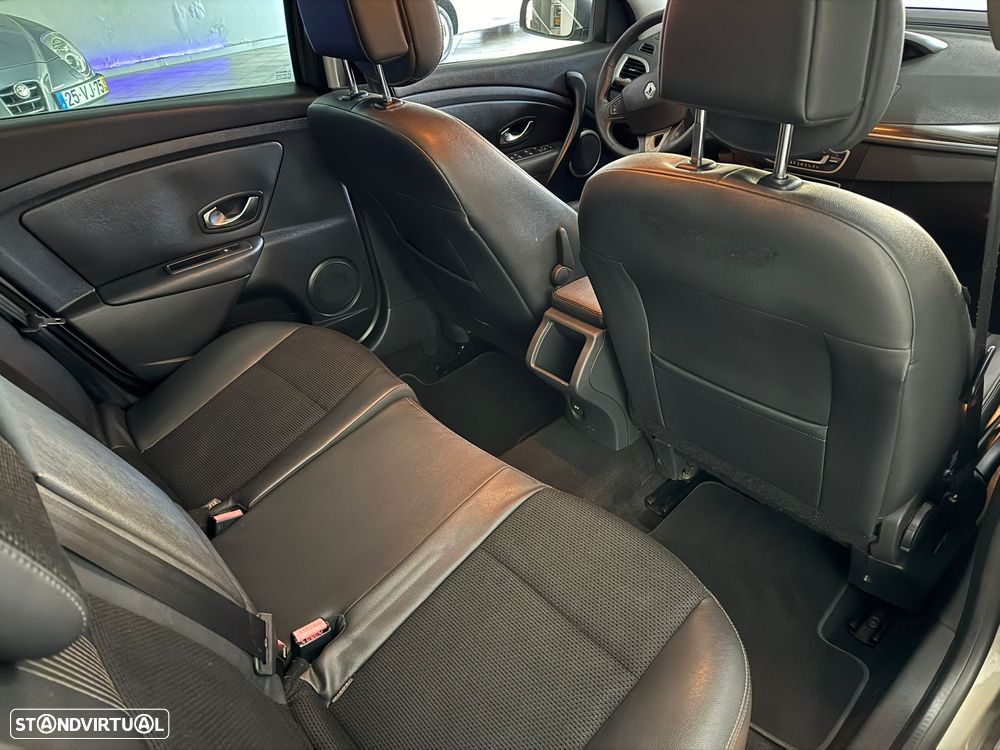 Renault Mégane Sport Tourer 1.5 dCi Dynamique CO2 Champion - 9