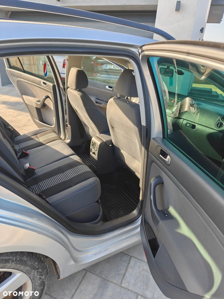 Volkswagen Golf Plus 1.9 TDI DPF United - 13