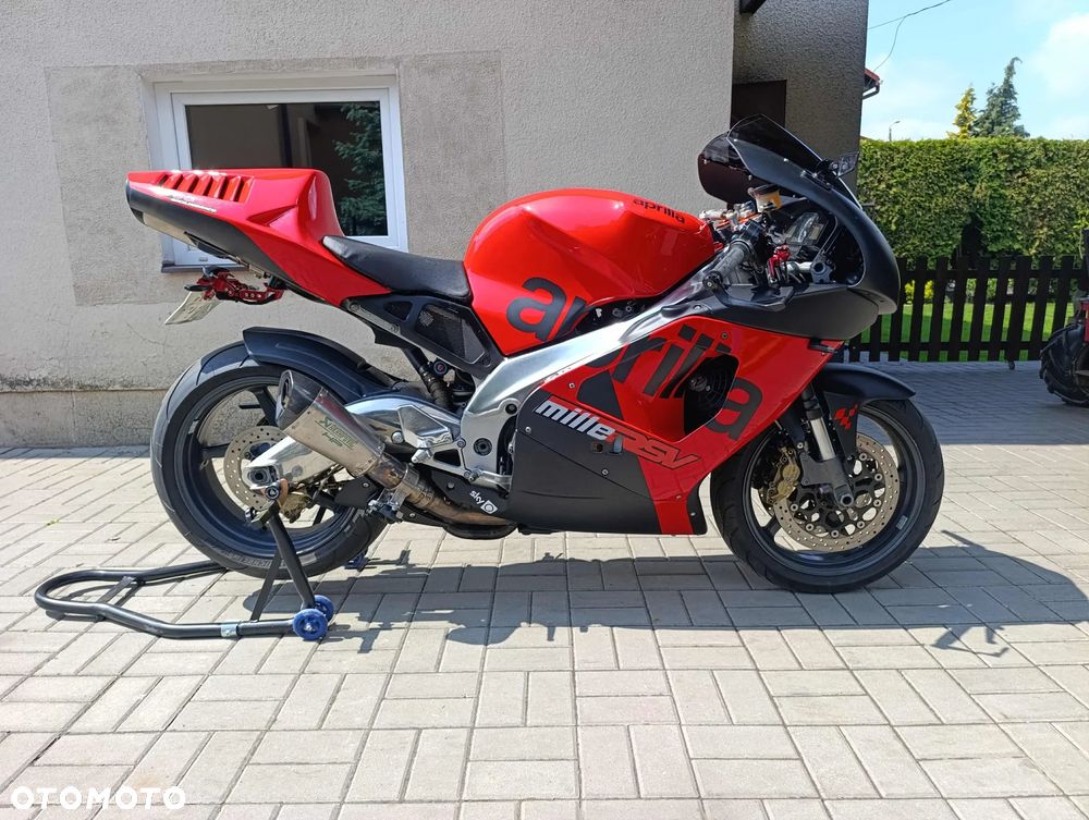 Aprilia RSV - 1