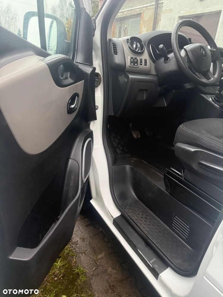 Renault Trafic - 18