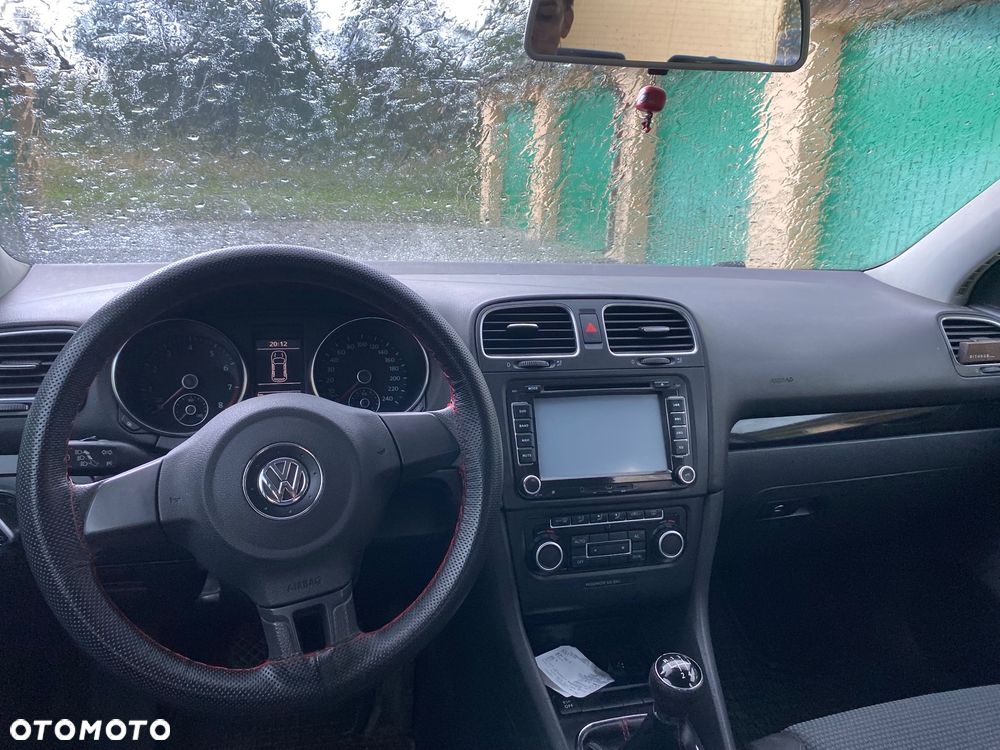 Volkswagen Golf 1.6 Comfortline - 11