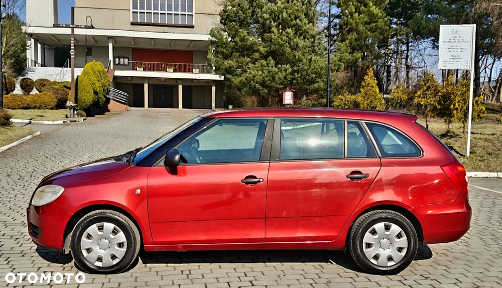 Skoda Fabia - 8
