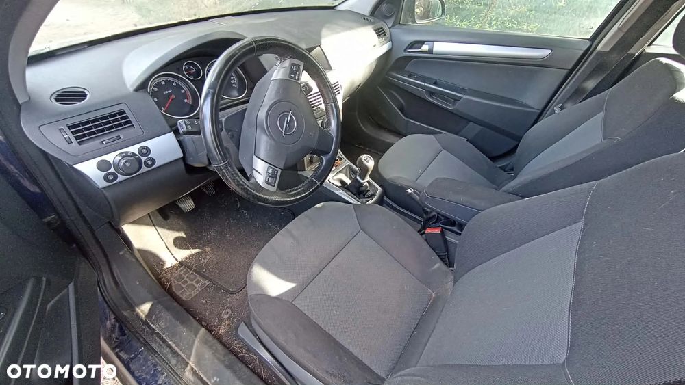 Opel Astra - 4
