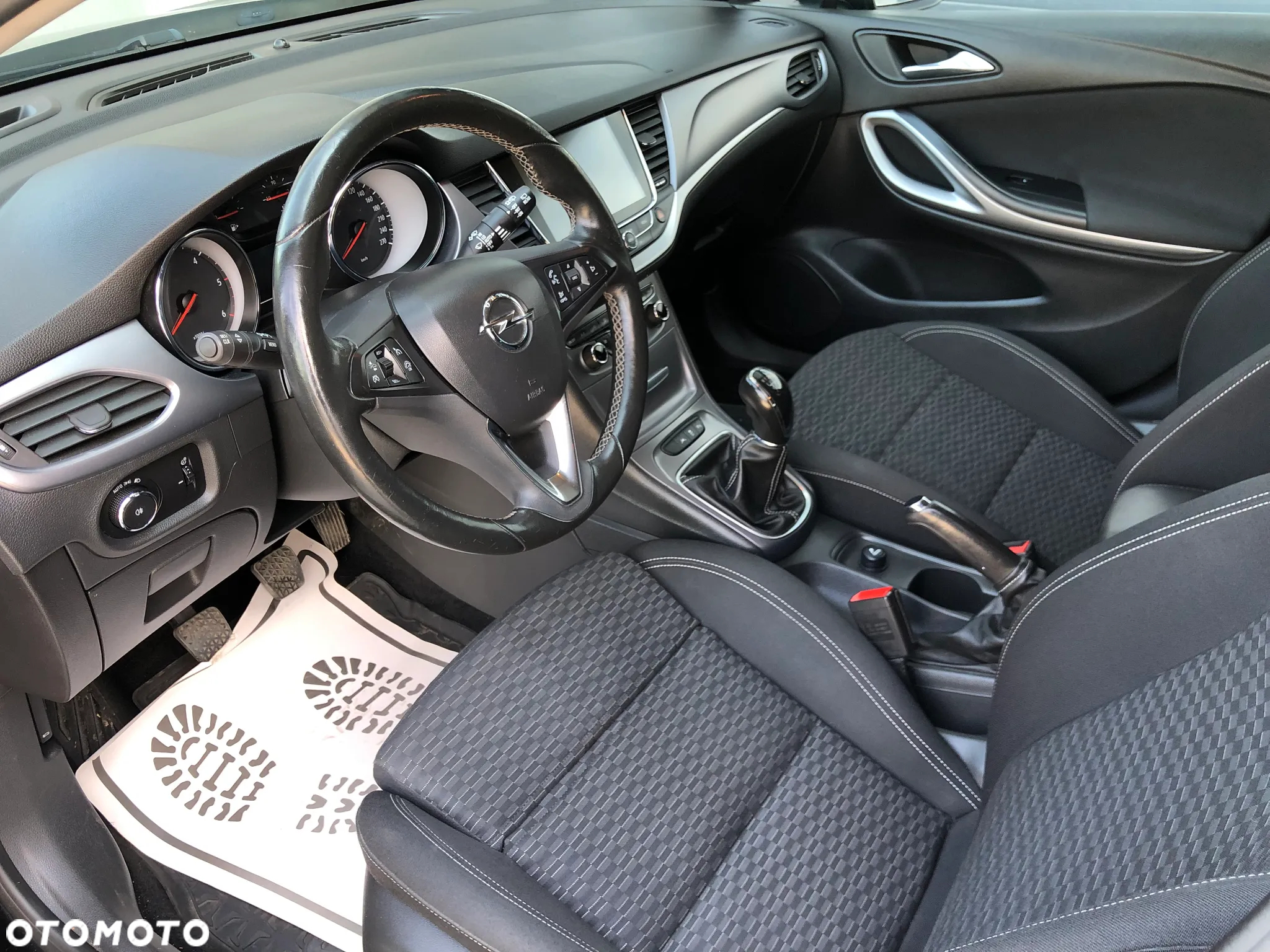 Opel Astra IV 1.6 CDTI Enjoy - 9