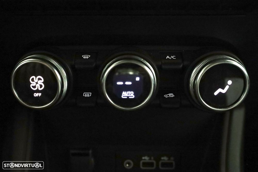 Renault Captur 1.0 TCe Techno Bi-Fuel - 13