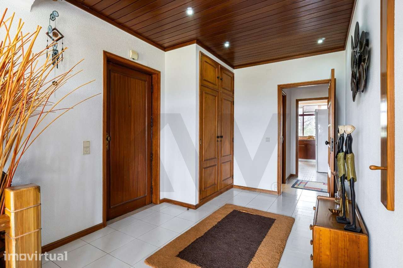 Apartamento T3 na primeira linha de mar em Mindelo - Grande imagem: 2/34