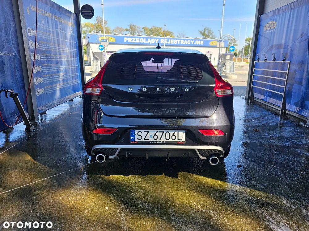 Volvo V40 D4 Drive-E R-Design Kinetic - 6