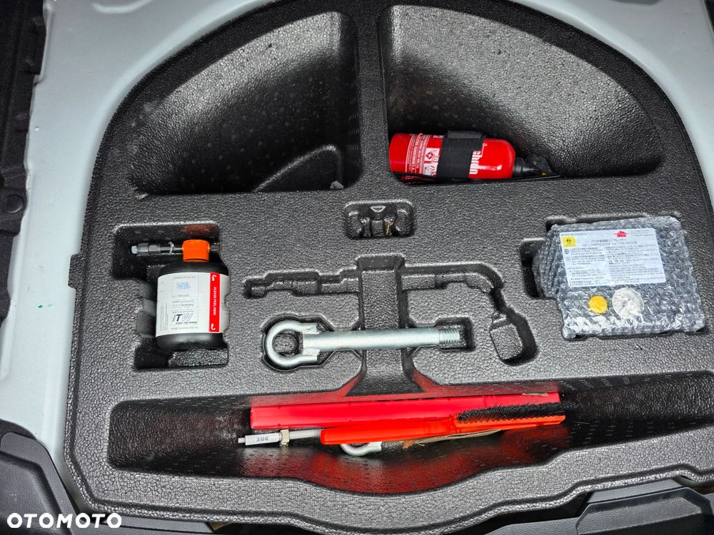 Toyota Corolla 1.8 Hybrid Comfort - 25