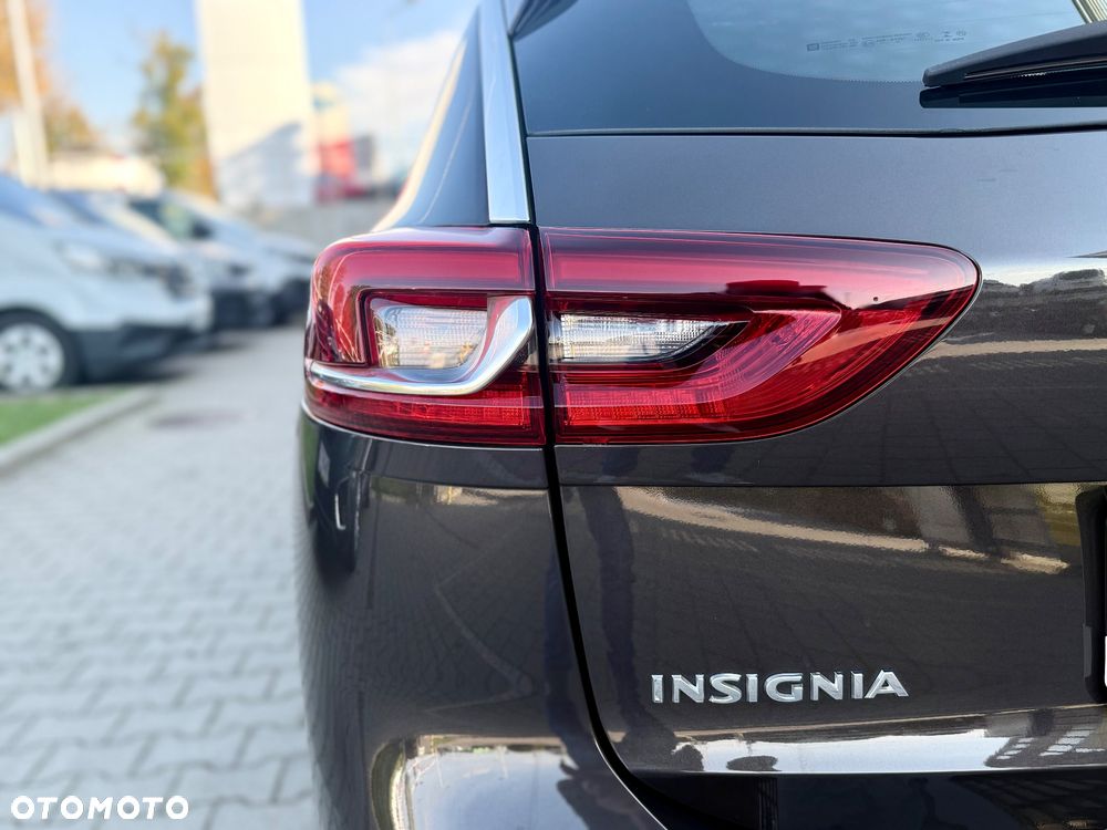Opel Insignia - 11