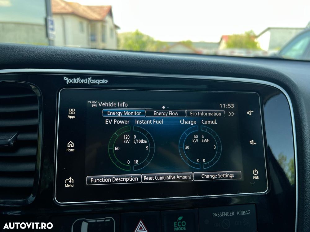 Mitsubishi Outlander - 29