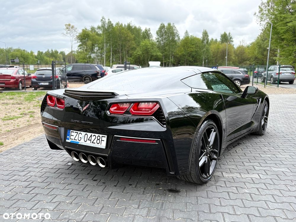 Chevrolet Corvette - 15