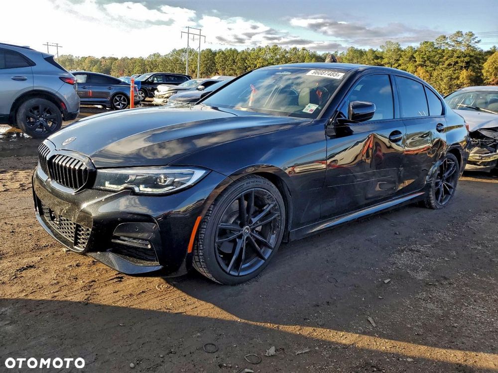 BMW Seria 3 330i Edition Luxury Line Purity