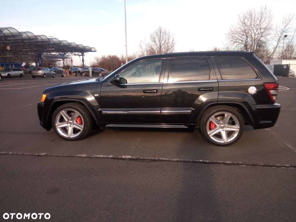 Jeep Grand Cherokee - 1