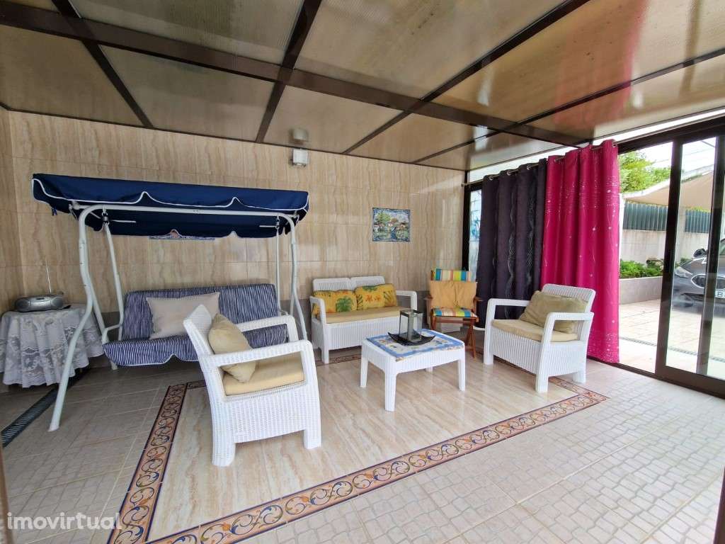 Moradia isolada em Fernão Ferro perto da praia de Sesimbra - Grande imagem: 3/60