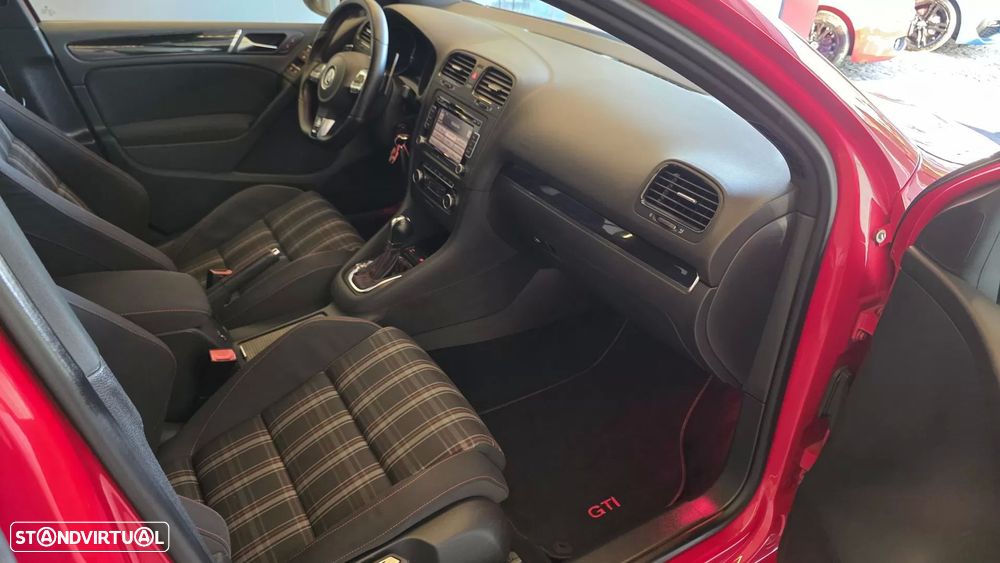 VW Golf 2.0 TSi GTI DSG - 48