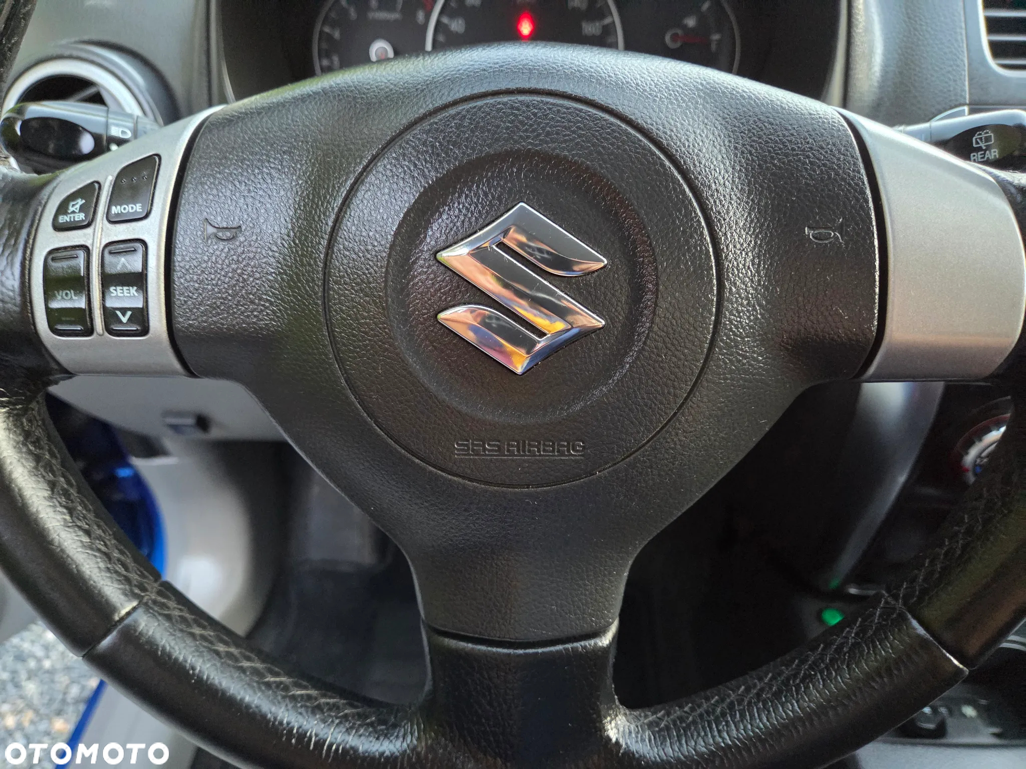 Suzuki SX4 1.6 GLX / Comfort - 10