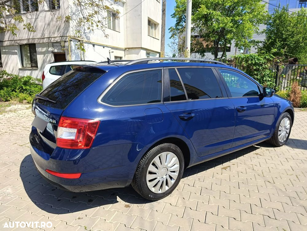Skoda Octavia Combi 2.0 TDI Clever - 6